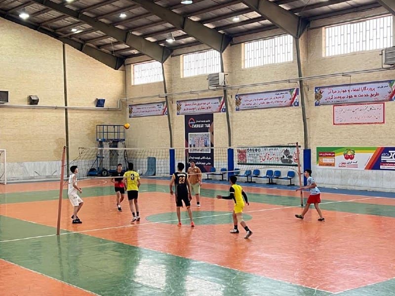 دبیرستان دوره اول پسرانه سران